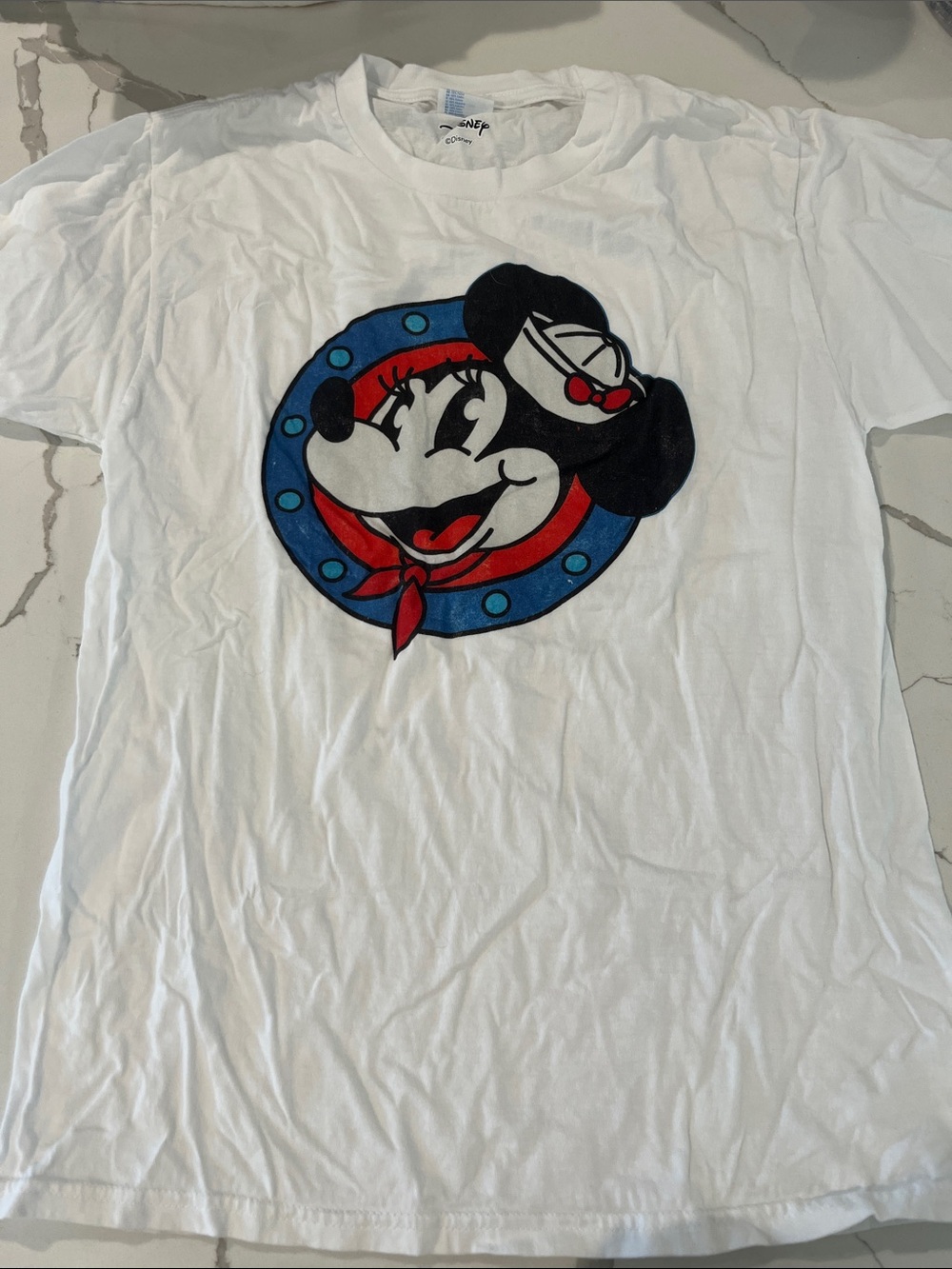Women’s Minnie Mouse shirt